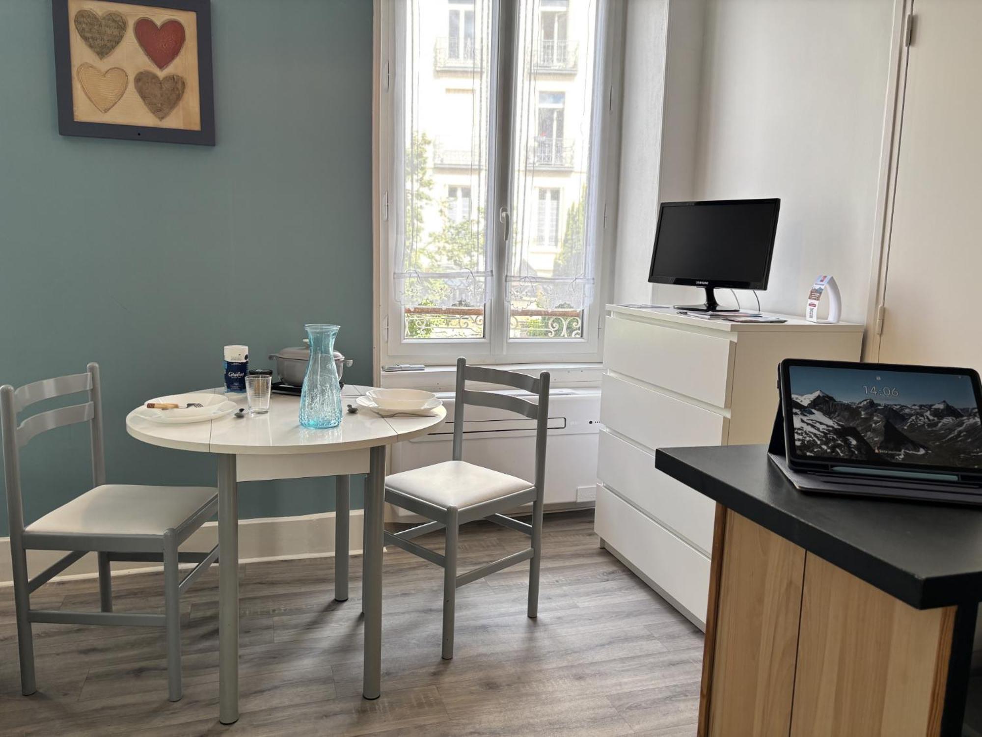 Apartment Le Puy Mary - - 1 Lit - 2 Pers - Clim Chatel-Guyon
